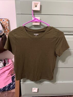 Old Navy Olive Crewneck Short Sleeve Tee